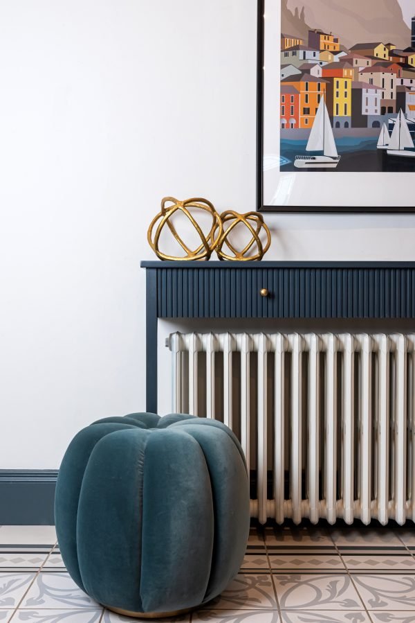 Fluted Front Radiator Table - Image 10