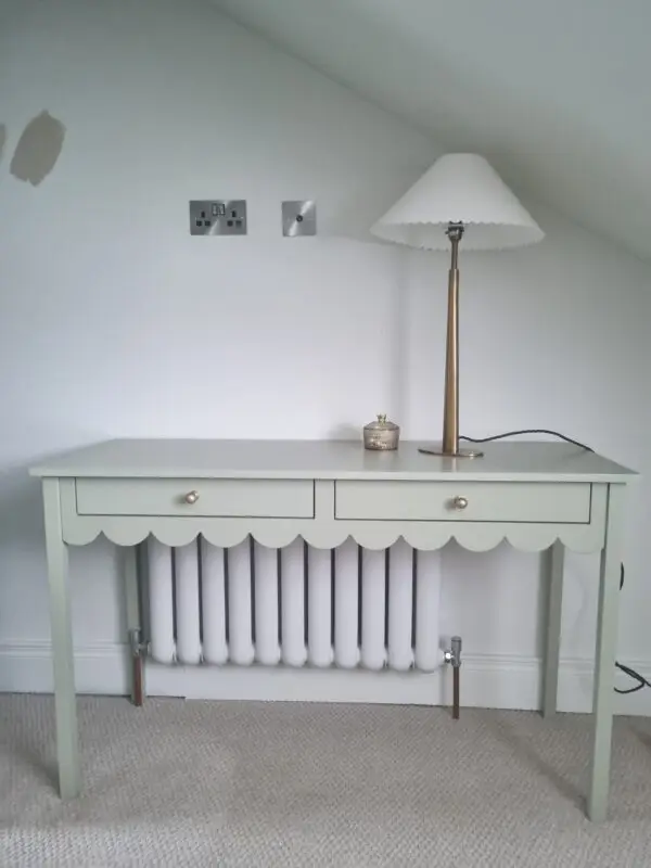 Scallop Dressing Table - Image 6