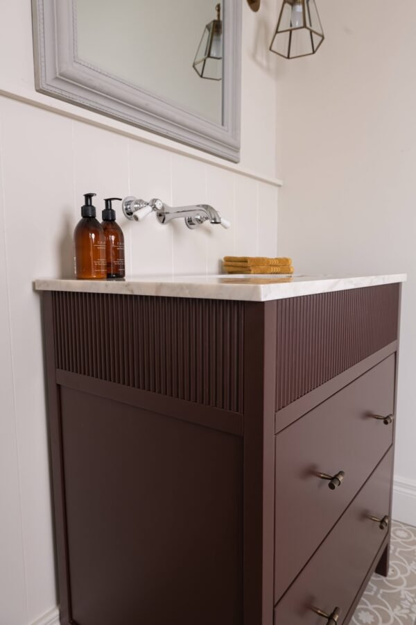 Reeded Drawer double Vanity - Image 4